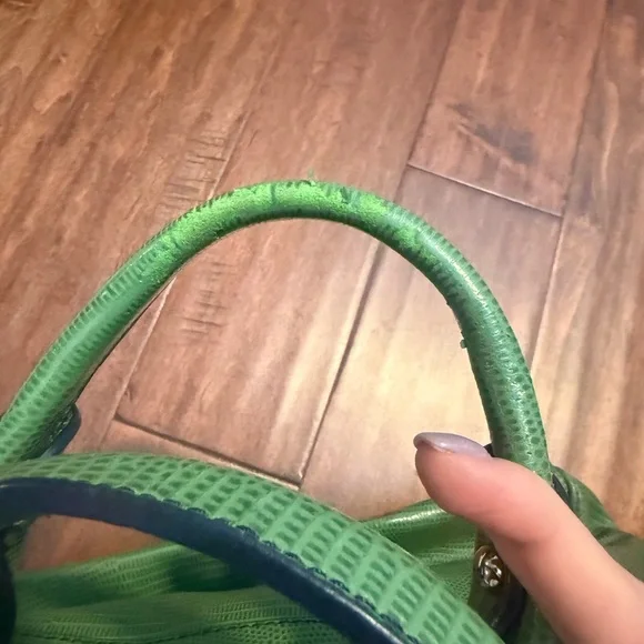 Green Banana Republic handbag - Picture 6 of 7